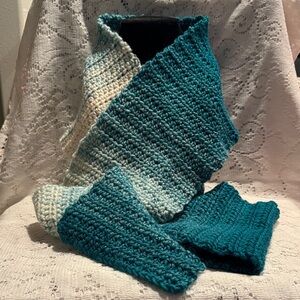 Elegant Teal and Cream Crochet Scarf